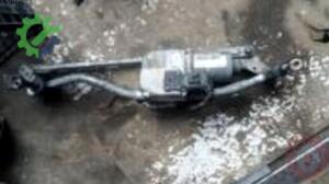 Audi A4 Ön silecek motoru çıkma