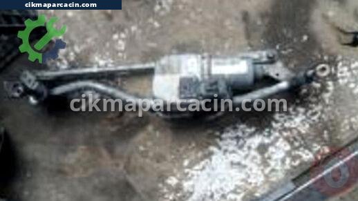 Audi A4 Ön Cam Motoru çıkma parça
