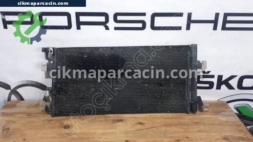 Audi A4 Su Radyatörü çıkma parça