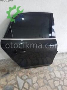 AUDİ A4 SAĞ ARKA KAPI ORJİNAL HATASIZ SİYAH 2014