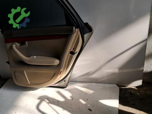 Audi A4 Sağ Arka Kapı çıkma parça