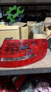 Audi A4 sağ dış stop