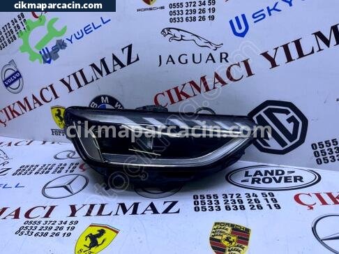 Audi A4 Sağ Ön Far çıkma parça