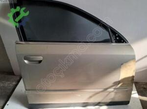 AUDİ A4 SAĞ ÖN KAPI VE DÖŞEME
