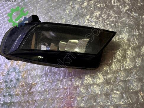 Audi A4 Sağ Sis Farı 8K0941700 çıkma parça