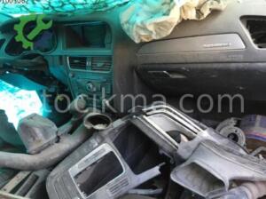 Audi A4 Sigorta Kutusu hatasız orjinal çıkma