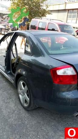 Audi A4 Sol Arka Çamurluk çıkma parça