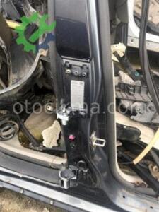 Audi A4 sol arka kapı menteşesi hatasız çıkma