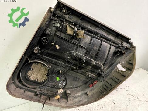 Audi A4 Kapı Döşemesi çıkma parça