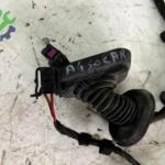 AUDİ A4 SOL ARKA KAPI ELEKTRİK TESİSAT