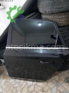 AUDİ A4 SOL ARKA KAPI ORJİNAL HATASIZ SİYAH 11-15