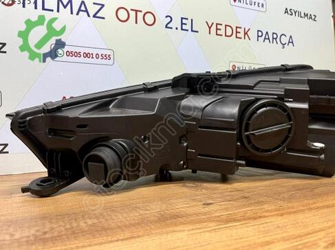 Audi A4 Xenon Far 8W0941044 çıkma parça