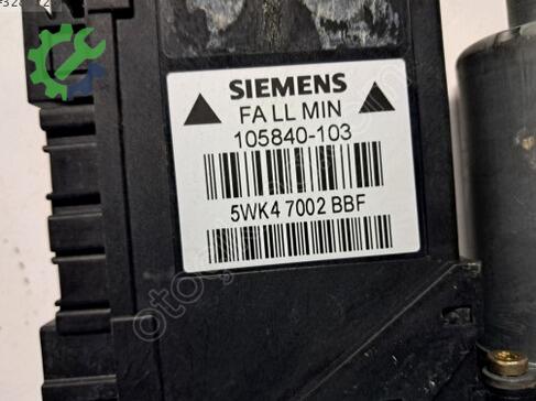 Audi A4 Ön Cam Motoru çıkma parça
