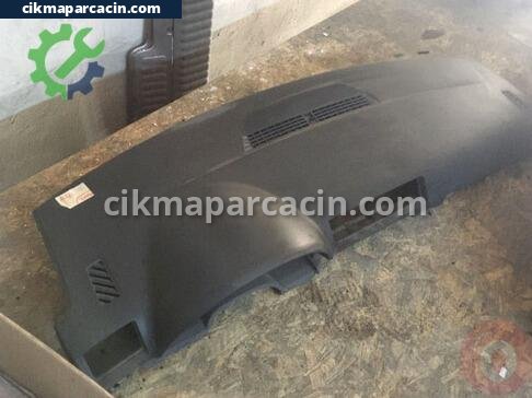 Audi A4 Torpido çıkma parça
