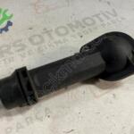 Audi A4 VW PASSAT Termostat Kapaği 1998-2000 06B121121