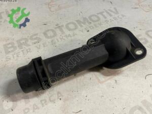 Audi A4 VW PASSAT Termostat Kapaği 1998-2000 06B121121