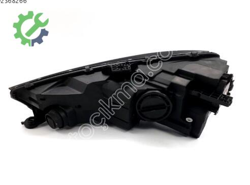 Audi A4 Xenon Far 8W0941044 çıkma parça