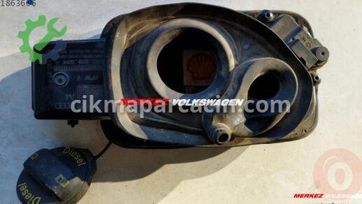 Audi A4 Yakıt Depo Kapağı 8W0809906A çıkma parça