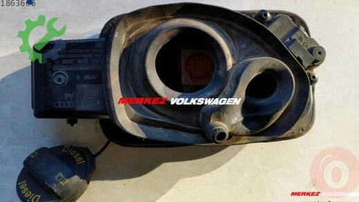 Audi A4 Yakıt Depo Kapağı 8W0809906A çıkma parça