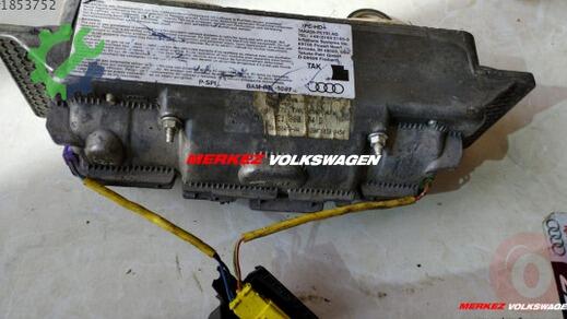 Audi A4 Yolcu Airbag çıkma parça
