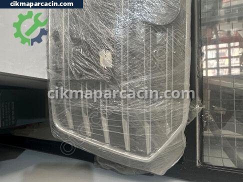 Audi A5 Ön Panjur çıkma parça