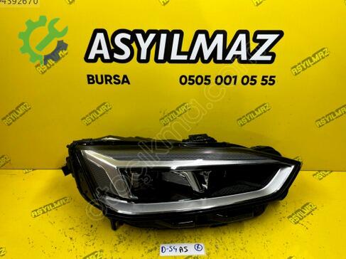 Audi A5 Sağ Ön Far çıkma parça