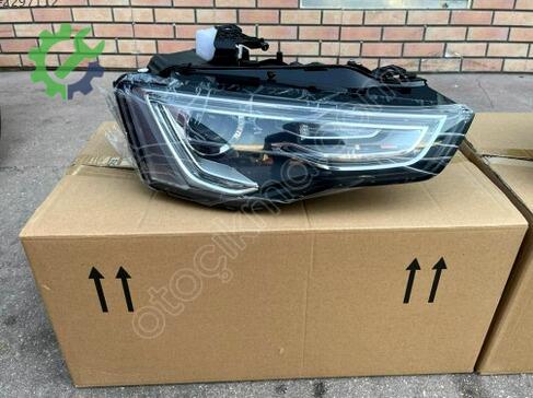 Audi A5 Sağ Ön Far çıkma parça