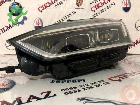 Audi A5 LED Far 8W6941033D çıkma parça