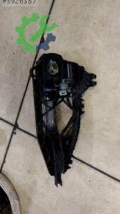 Audi A6 Orijinal Çıkma Sağ Arka Cam Açma Kolu