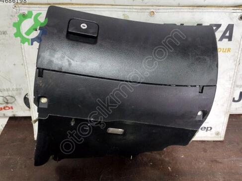 Audi A6 Torpido Kapağı çıkma parça