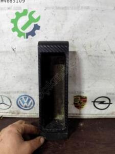 AUDİ A6 C5 ORTA KONSOL ALT CEPLİK