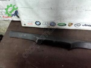 AUDİ A6 C5 SAĞ BASAMAK PLASTİĞİ KAPLAMASI