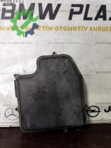 AUDİ A6 C5 SİGORTA KUTUSU ÜST KAPAĞI 4B1907613