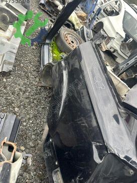 Audi Q7 Sol Marşpiyel Sacı çıkma parça