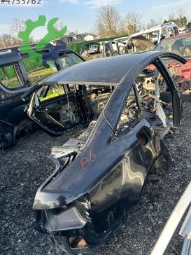 Audi A6 Sağ Arka Çamurluk çıkma parça