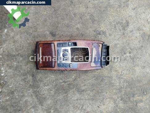 Audi A6 Orta Konsol çıkma parça