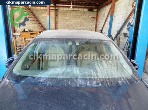 Audi A6 Ön Cam çıkma parça