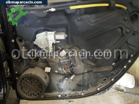 Audi A6 Hoparlör çıkma parça
