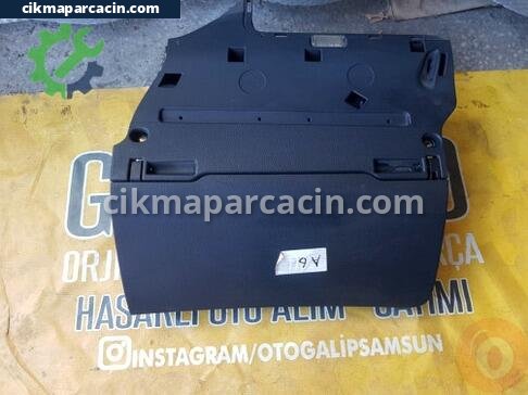 Audi A6 Torpido Kapağı çıkma parça