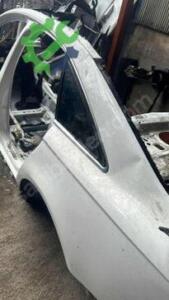 Audi A6 sol arka çamurluk orijinal