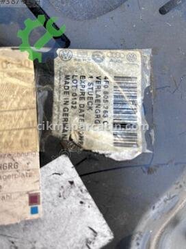 Audi A6 Çamurluk Sacı 4F0805263C çıkma parça