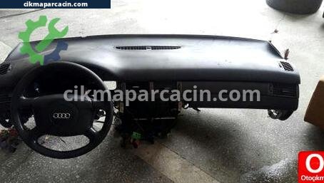Audi A6 Torpido çıkma parça