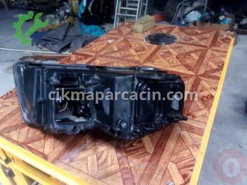 Audi A8 Sol Ön Far çıkma parça