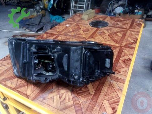 Audi A8 Sol Ön Far çıkma parça