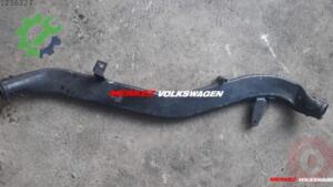 AUDİ - A8 / 3.0 TDİ V6 DİZEL İNTERCOOLER BORUSU (4E0145731)