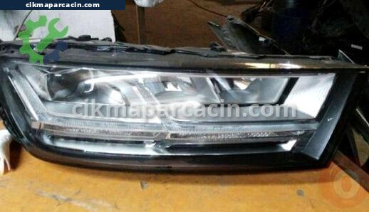 Audi A8 Sağ Ön Far çıkma parça