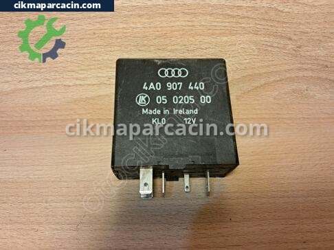 Audi A8 Röle çıkma parça