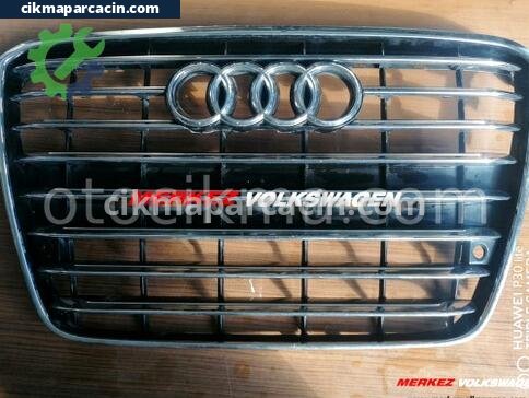 Audi A8 Ön Panjur çıkma parça