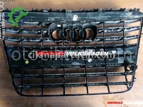 Audi A8 Ön Panjur 4H0853651G çıkma parça
