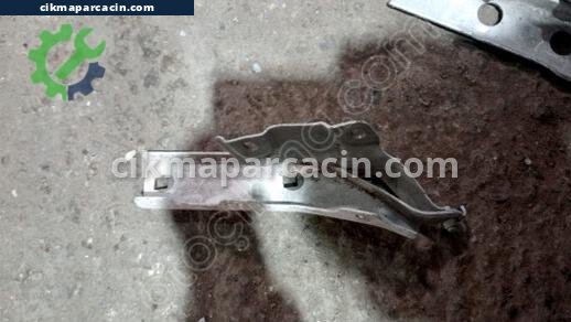 Audi Q2 Kaput Menteşesi çıkma parça